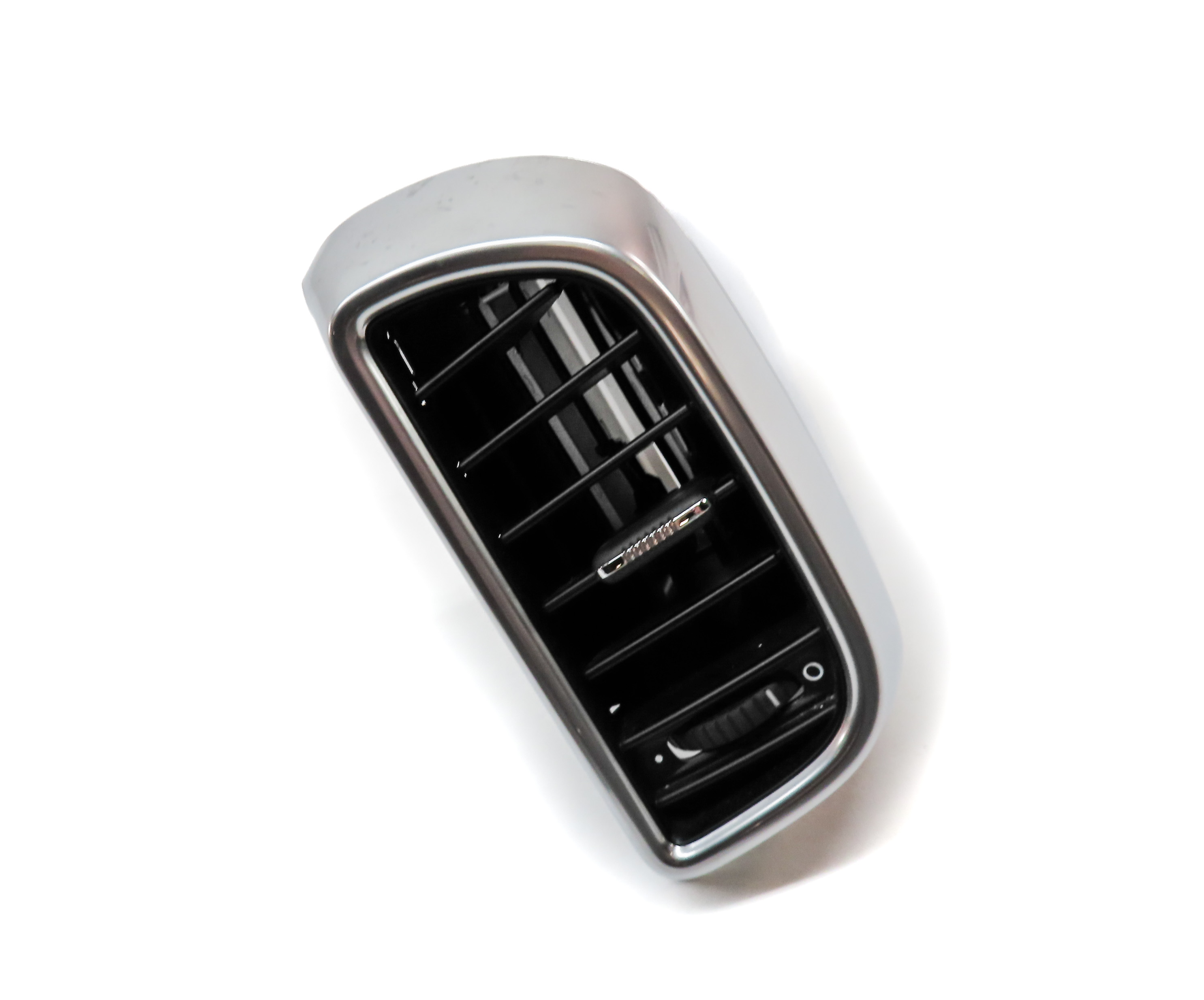 2016 PORSCHE CAYENNE (958) REAR RIGHT CENTER CONSOLE HEATER A/C AIR VENT — exact item pictured